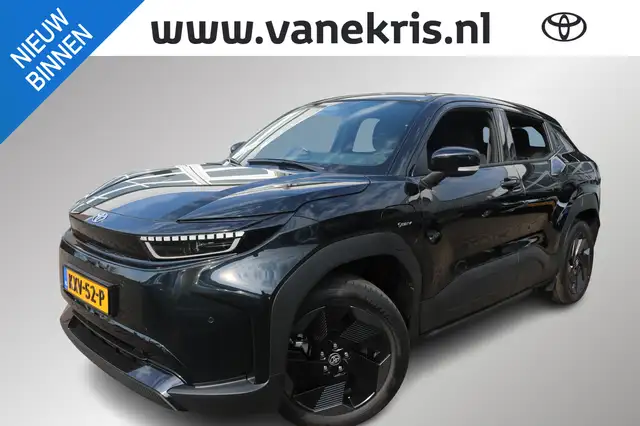 Toyota Urban Cruiser Dynamic 61 kWh , BSM, Achteruitrij camera, adaptiv