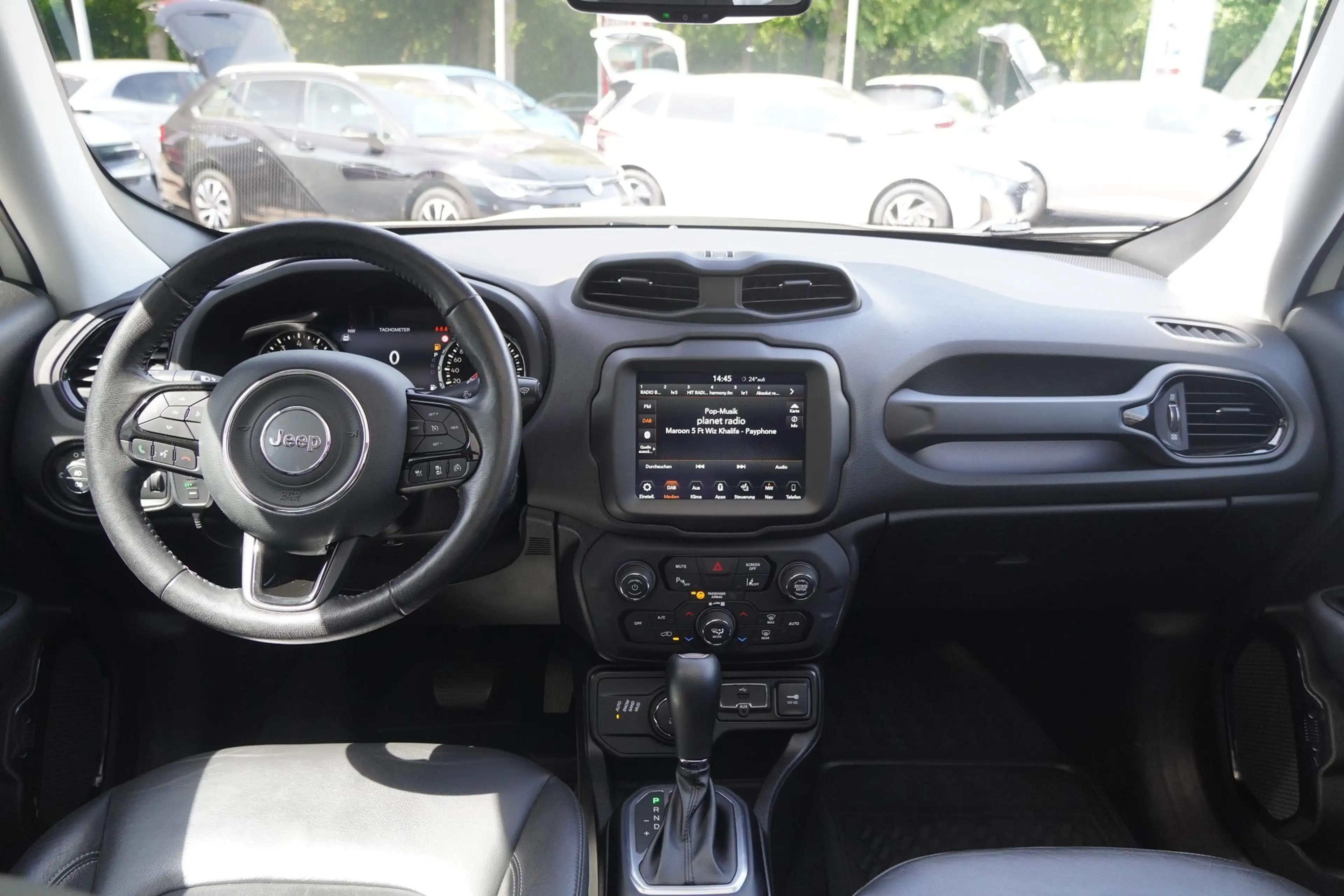 Jeep Renegade 1.3 Limited FWD — photo 8