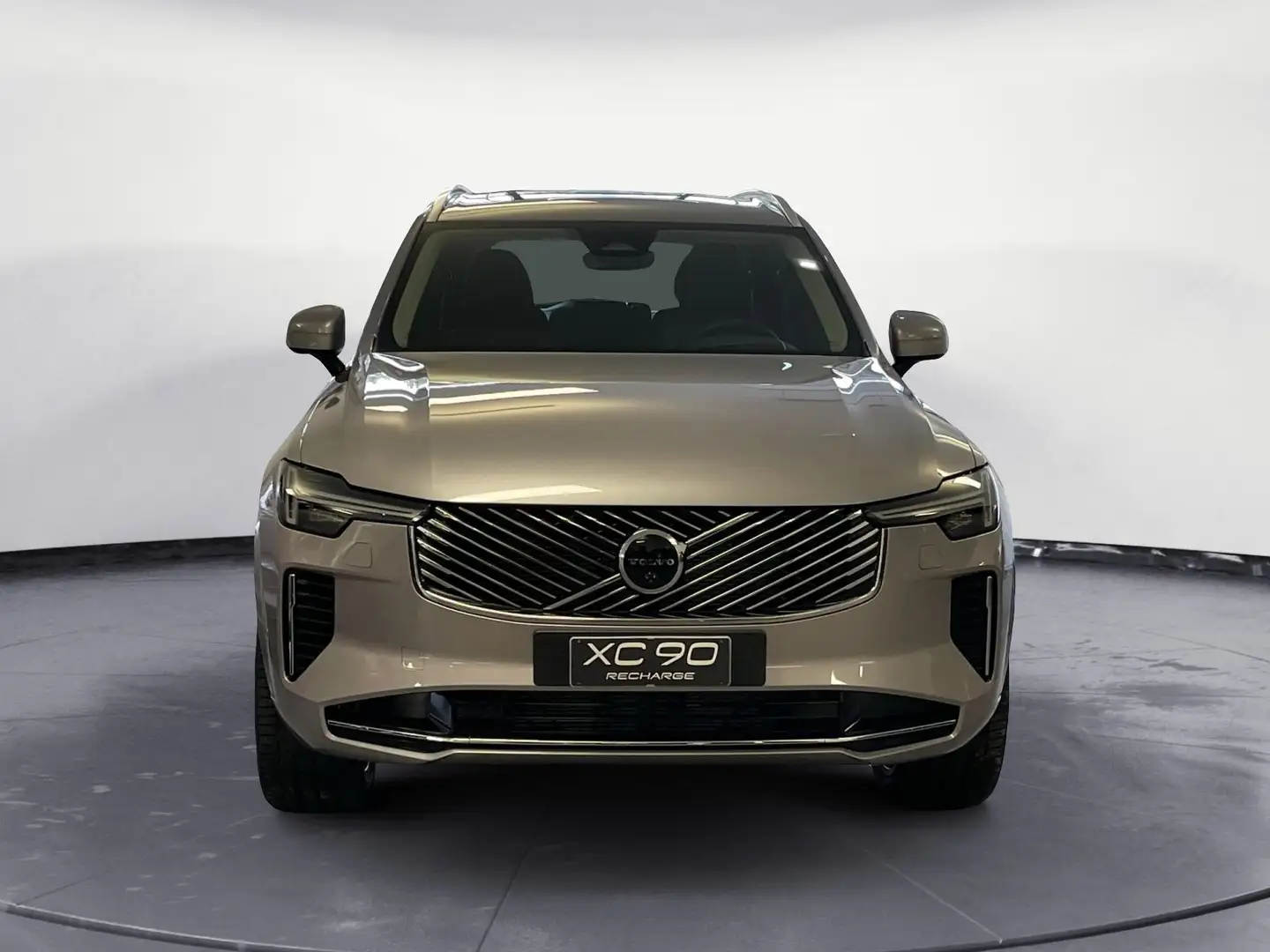 Volvo XC90 B5 AWD automatico 7 posti Ultra Bright Argento - 2