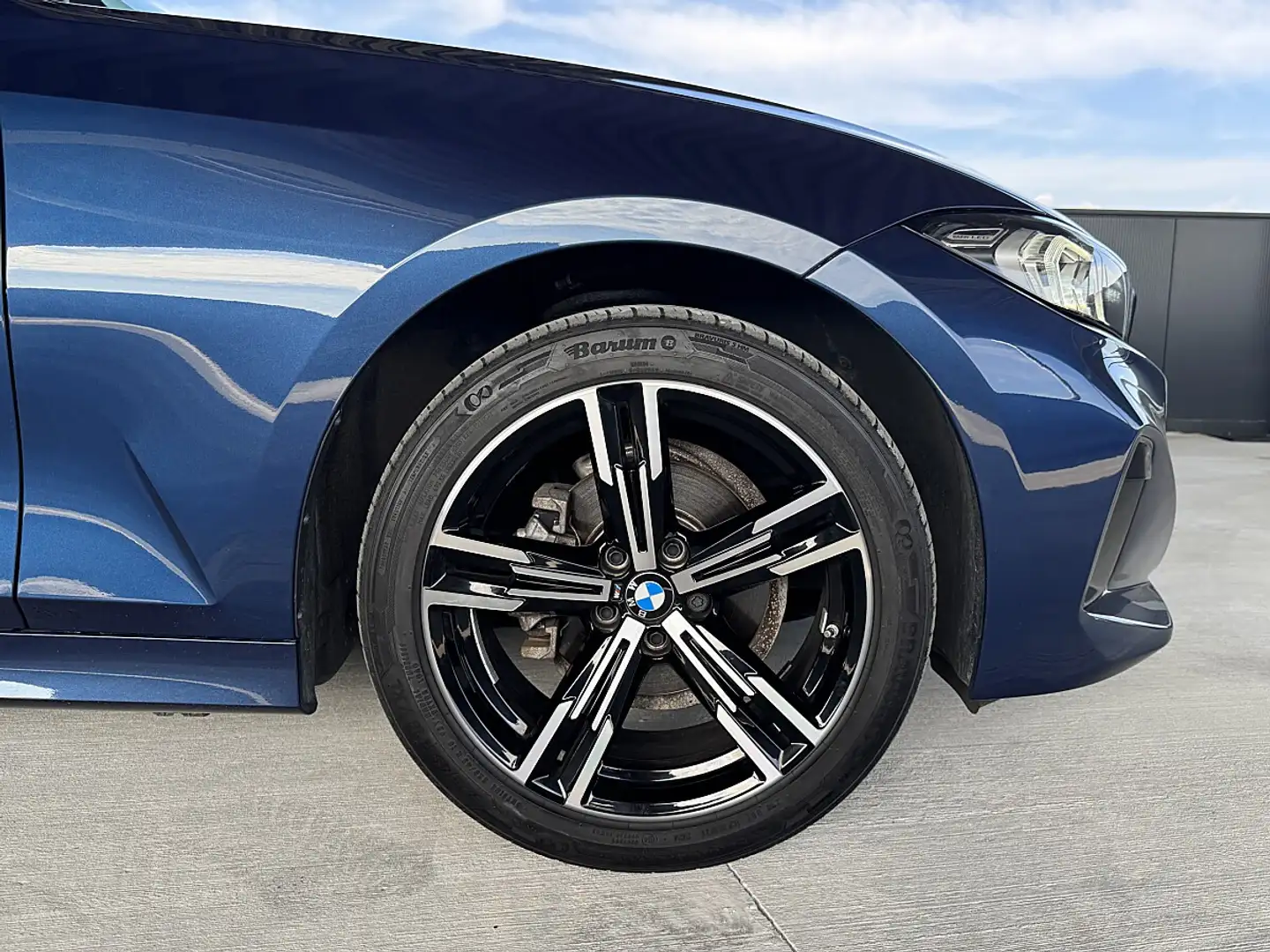BMW 318 d 48V Touring *H/K *DRIVINGASSISTANT Blau - 2