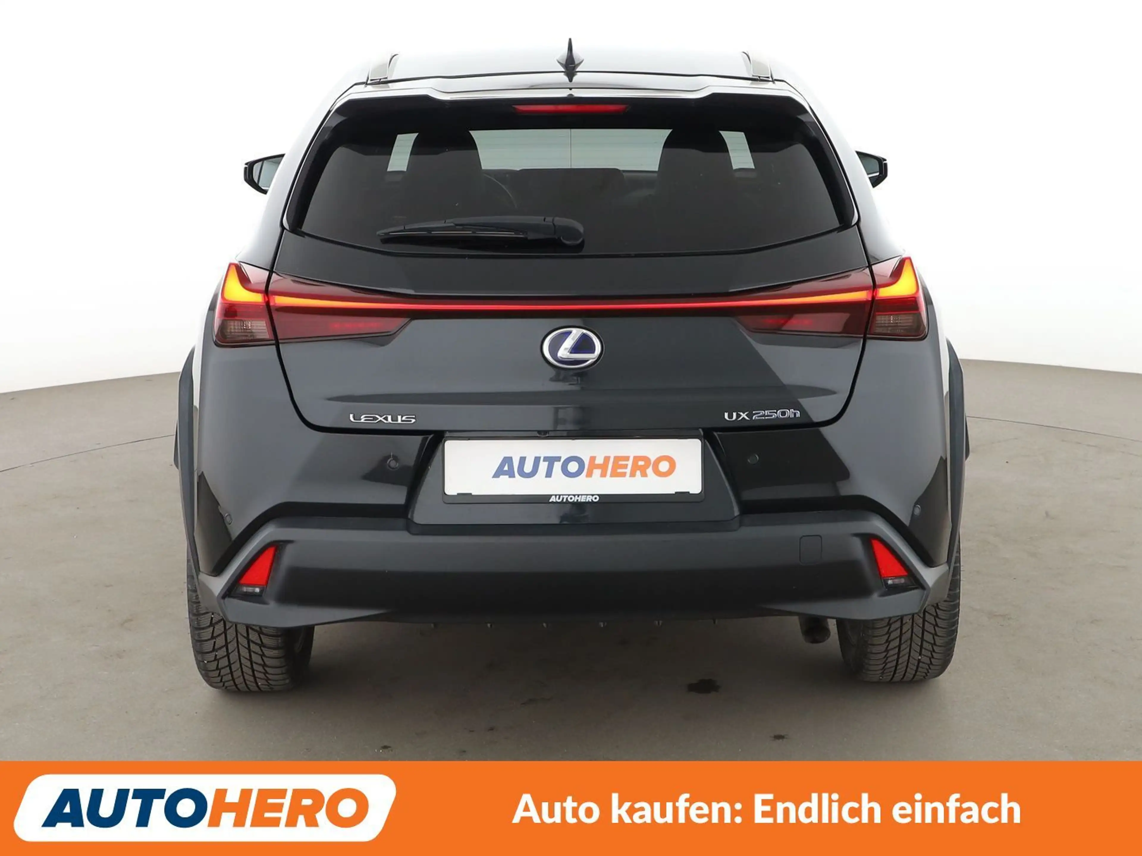 Lexus UX 250h UX 250h Aut.*LED*ACC*CAM*PDC*SHZ*ALU*KLIMA* — photo 5