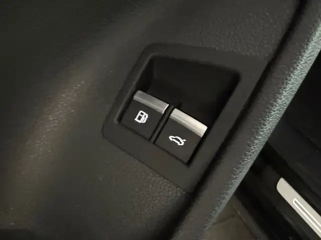 Audi Q7 view 17