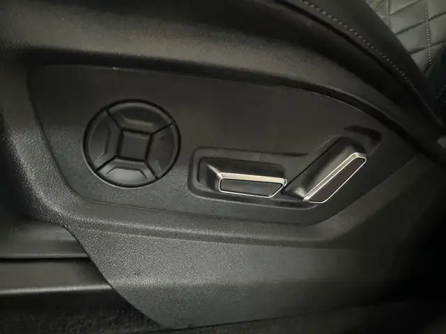 Audi Q7 view 19