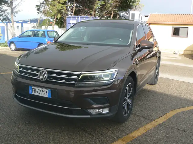 Volkswagen Tiguan 2.0 tdi Executive 150cv dsg, tetto, xeno , nav