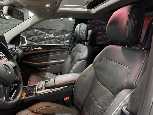 Mercedes-Benz M-Class view 18