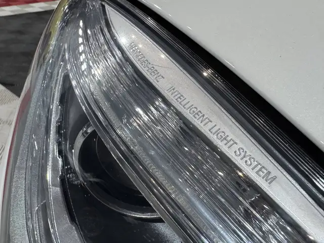 Mercedes-Benz M-Class view 27