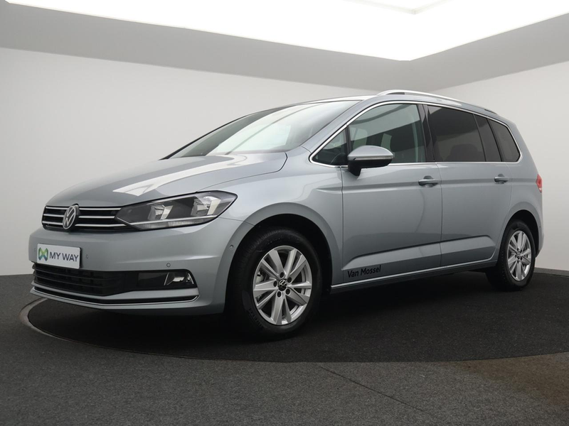 Volkswagen Touran 1.5 TSI Highline Business DSG *DEMO*