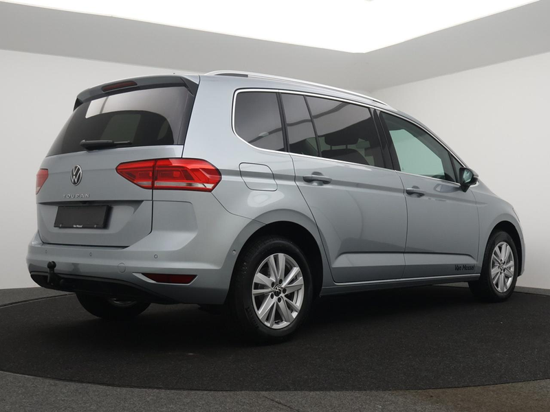 Volkswagen Touran 1.5 TSI Highline Business DSG *DEMO* — photo 2