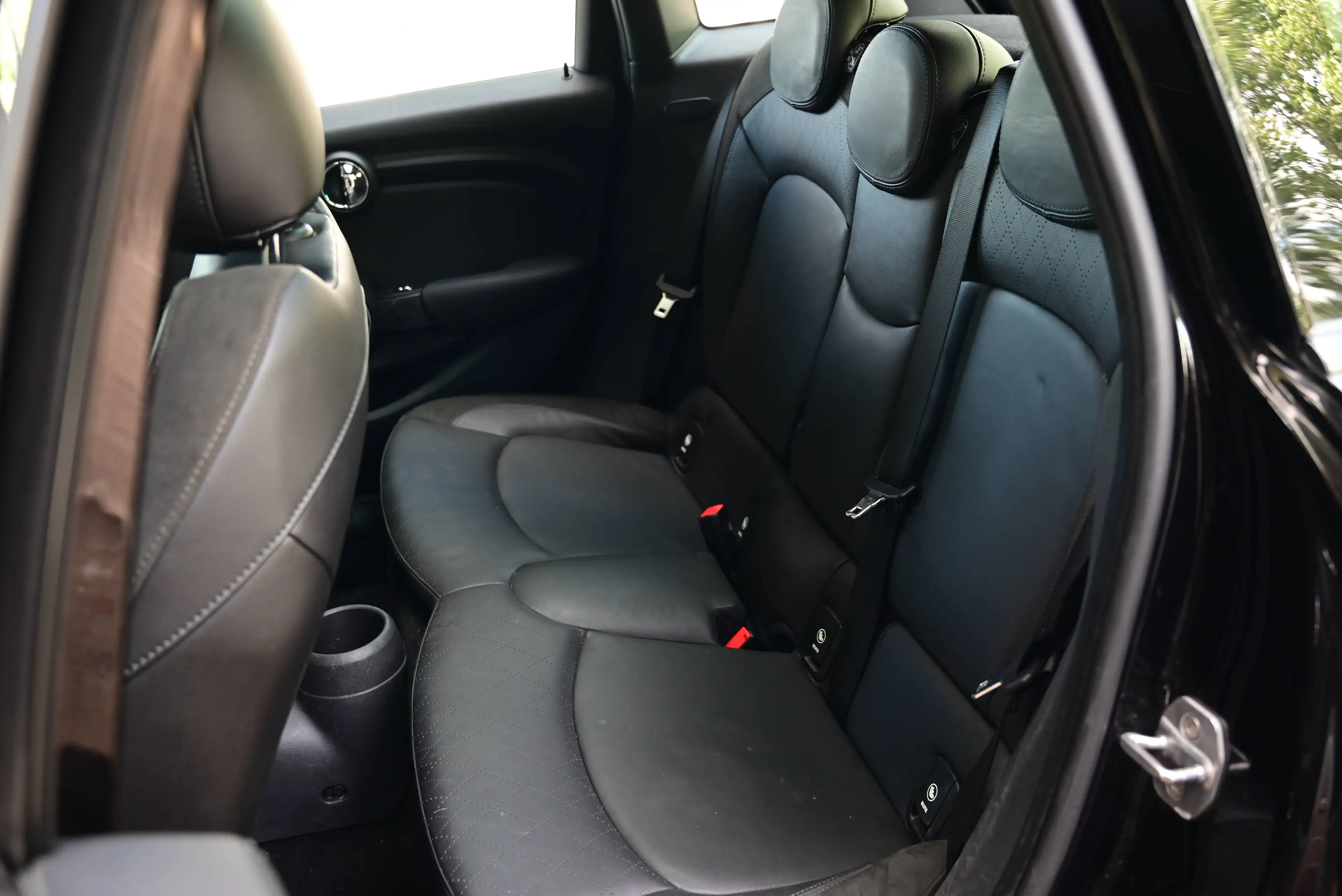 MINI Cooper D Mini 1.5 DA Cooper — photo 11