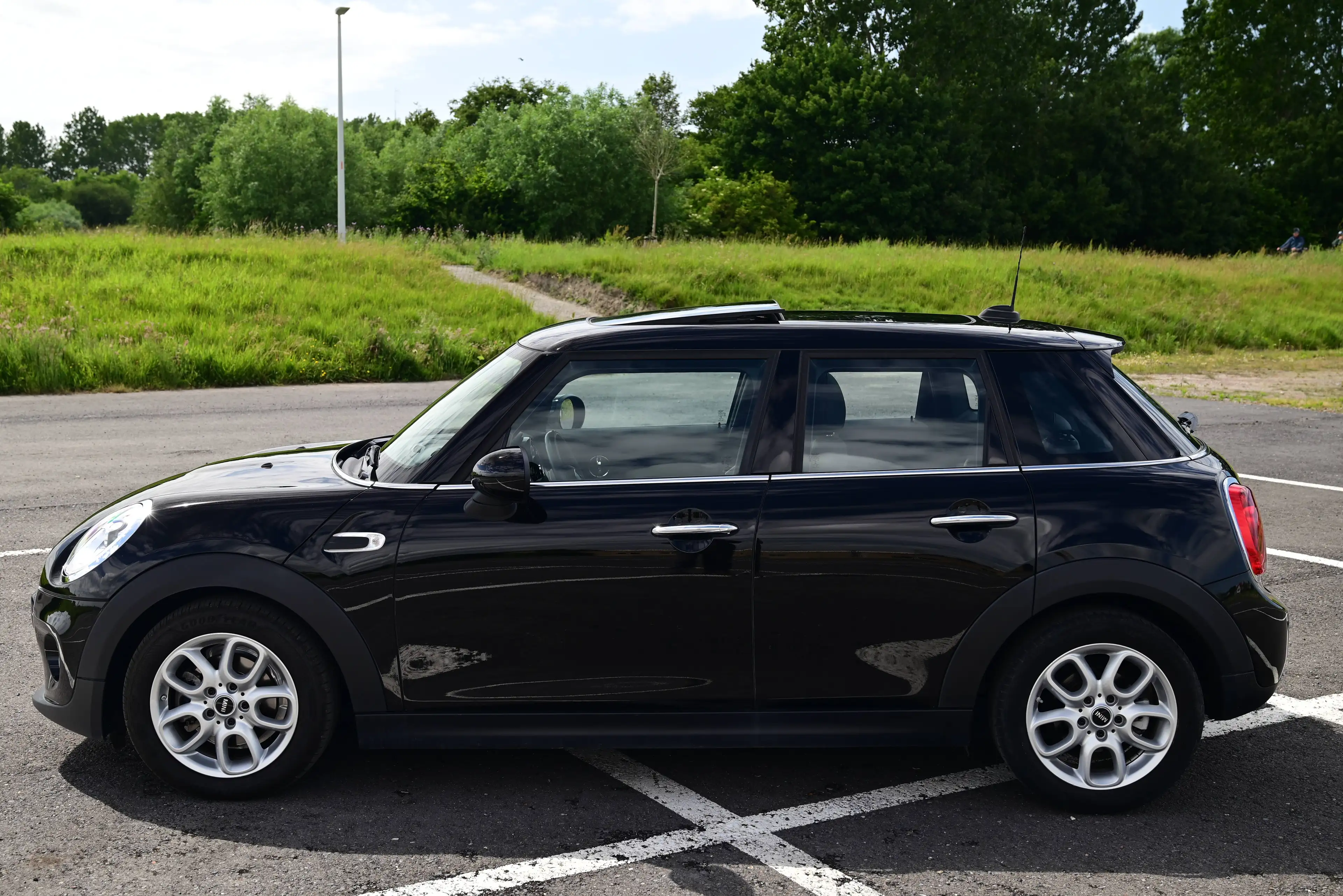 MINI Cooper D Mini 1.5 DA Cooper — photo 5