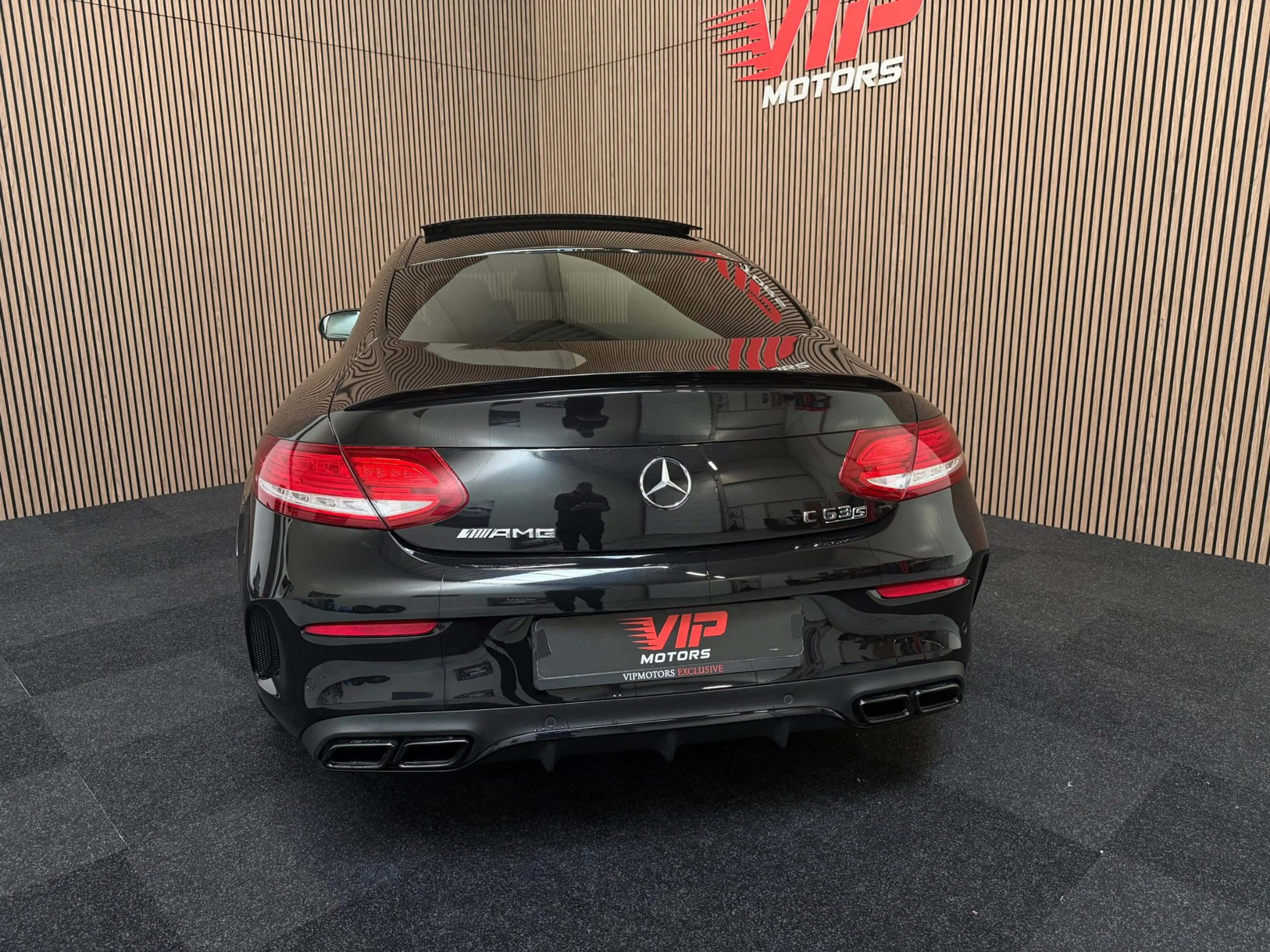 Mercedes-Benz C 63 AMG Coupé [ full option ] — photo 11