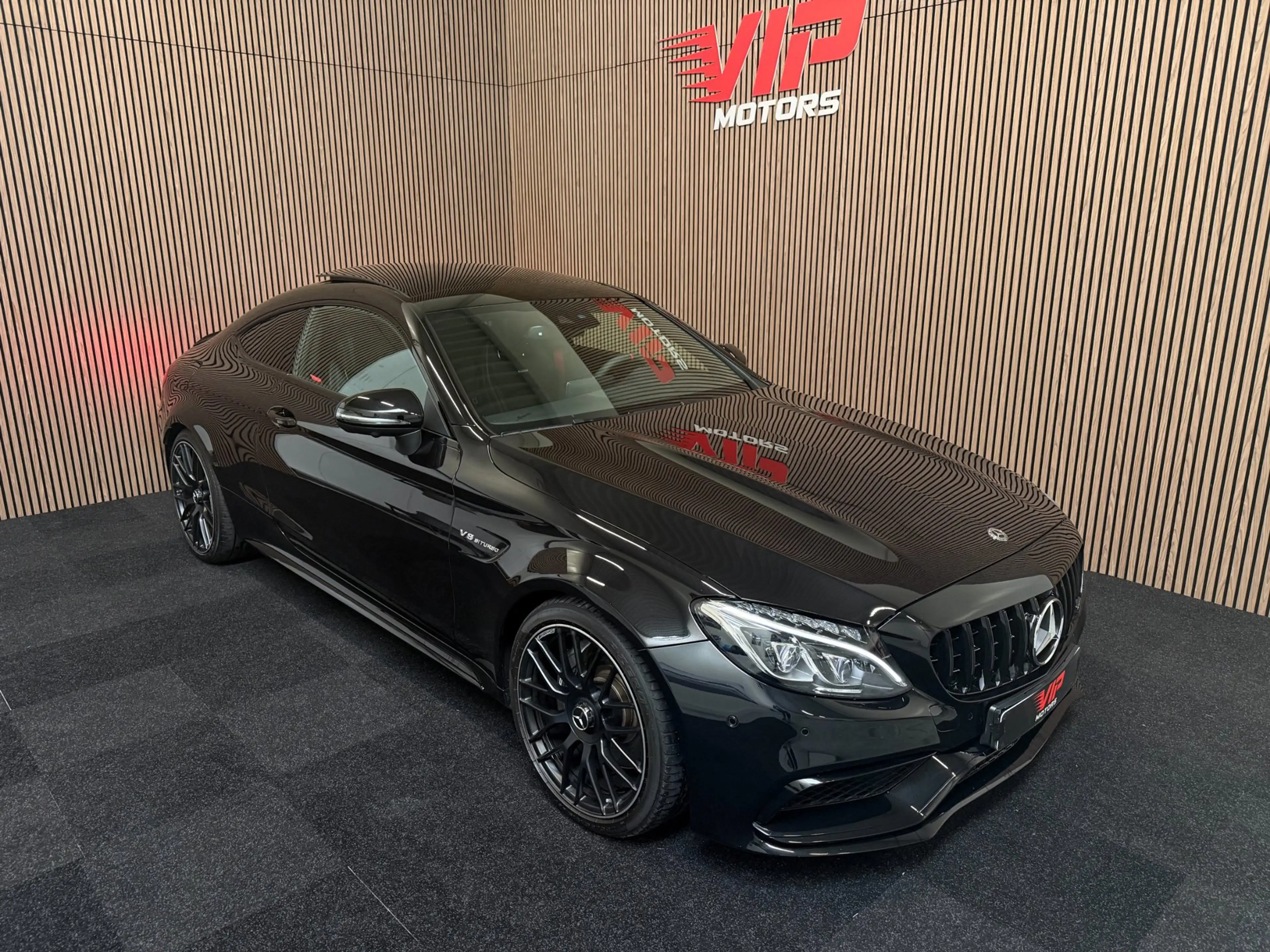 Mercedes-Benz C 63 AMG Coupé [ full option ] — photo 7
