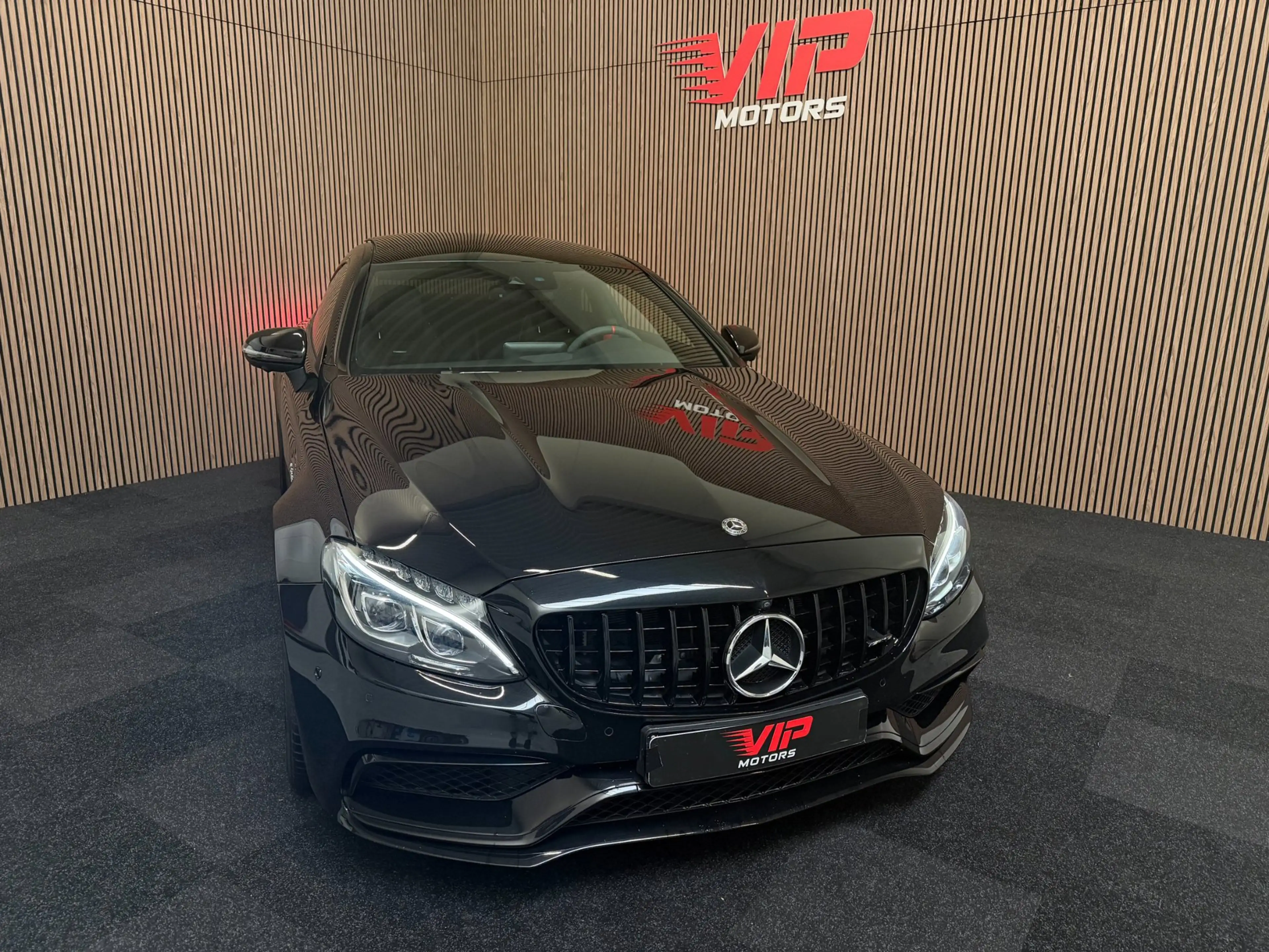 Mercedes-Benz C 63 AMG Coupé [ full option ] — photo 3