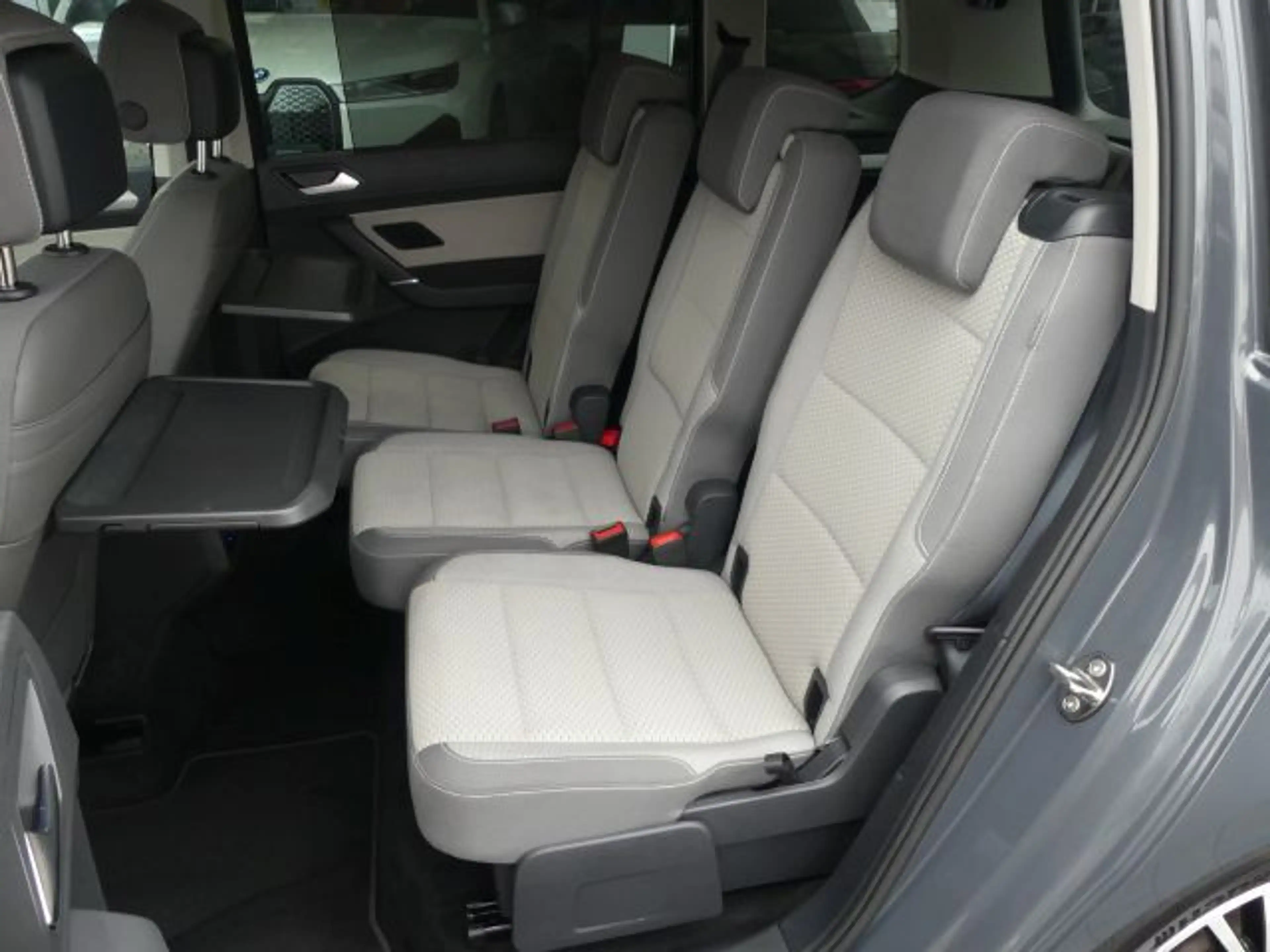 Volkswagen Touran Comfortline BMT ACC°AHK°beh.LLK°Surr.HIFI — photo 12