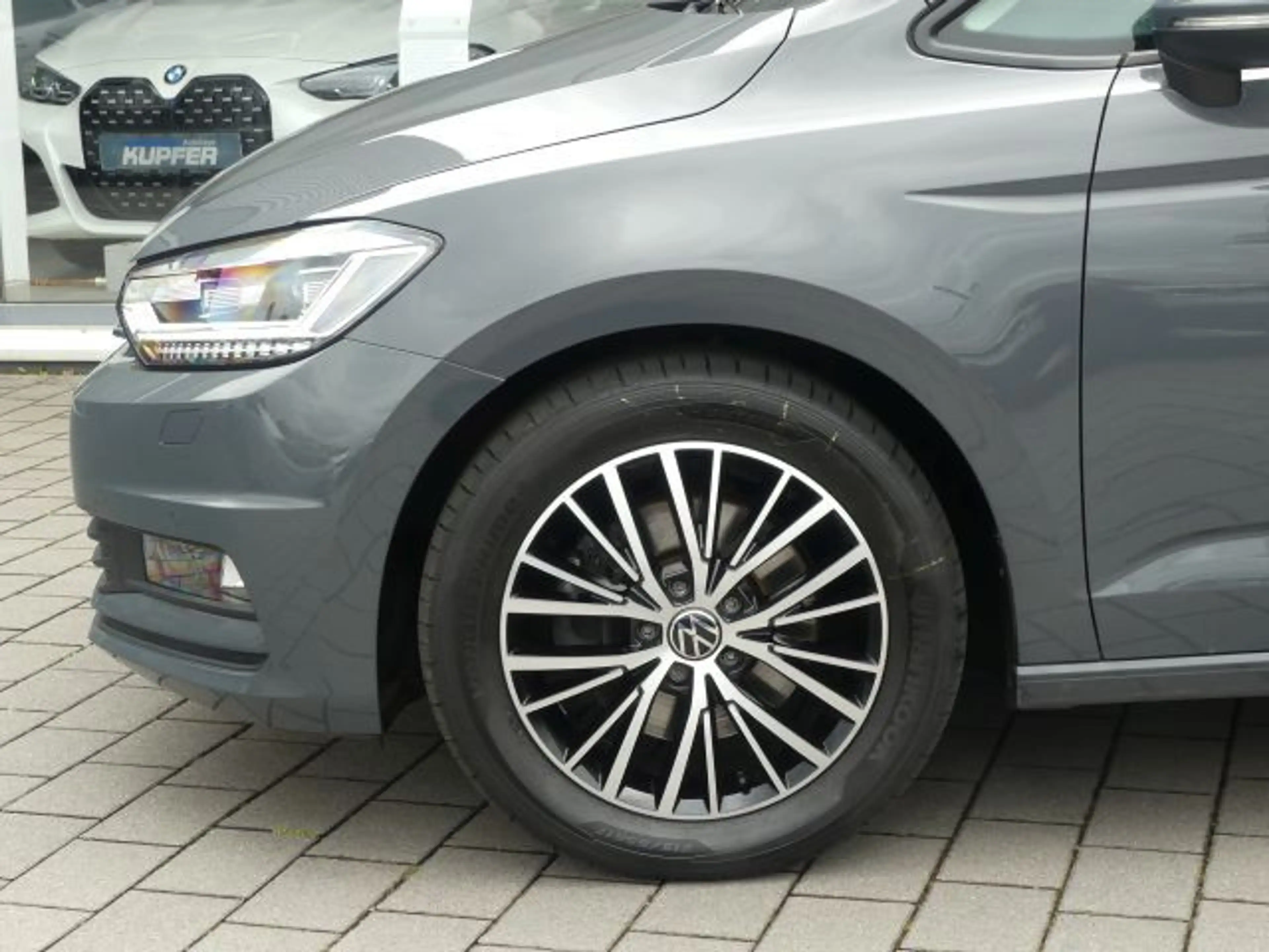 Volkswagen Touran Comfortline BMT ACC°AHK°beh.LLK°Surr.HIFI — photo 5
