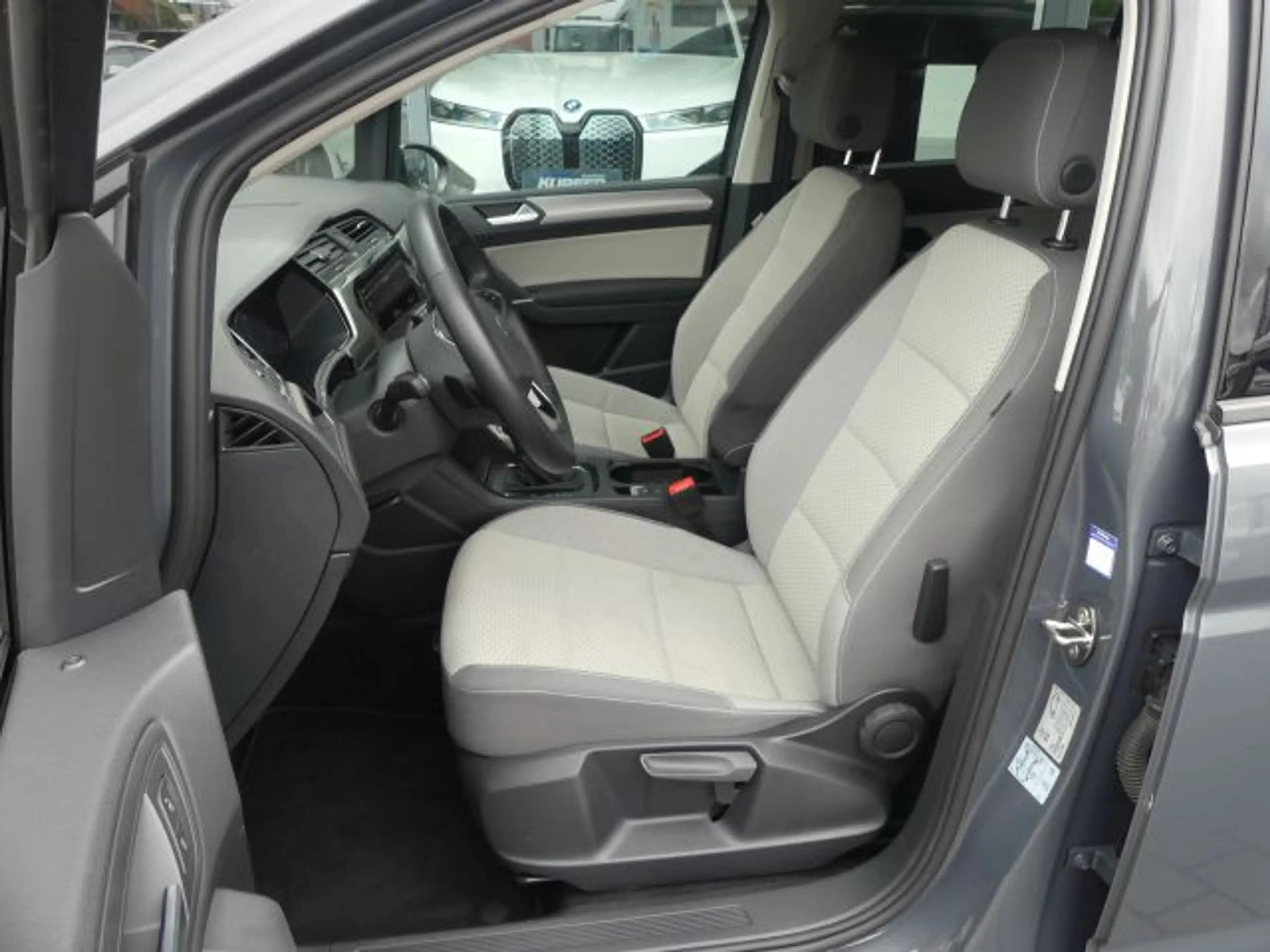 Volkswagen Touran Comfortline BMT ACC°AHK°beh.LLK°Surr.HIFI — photo 10