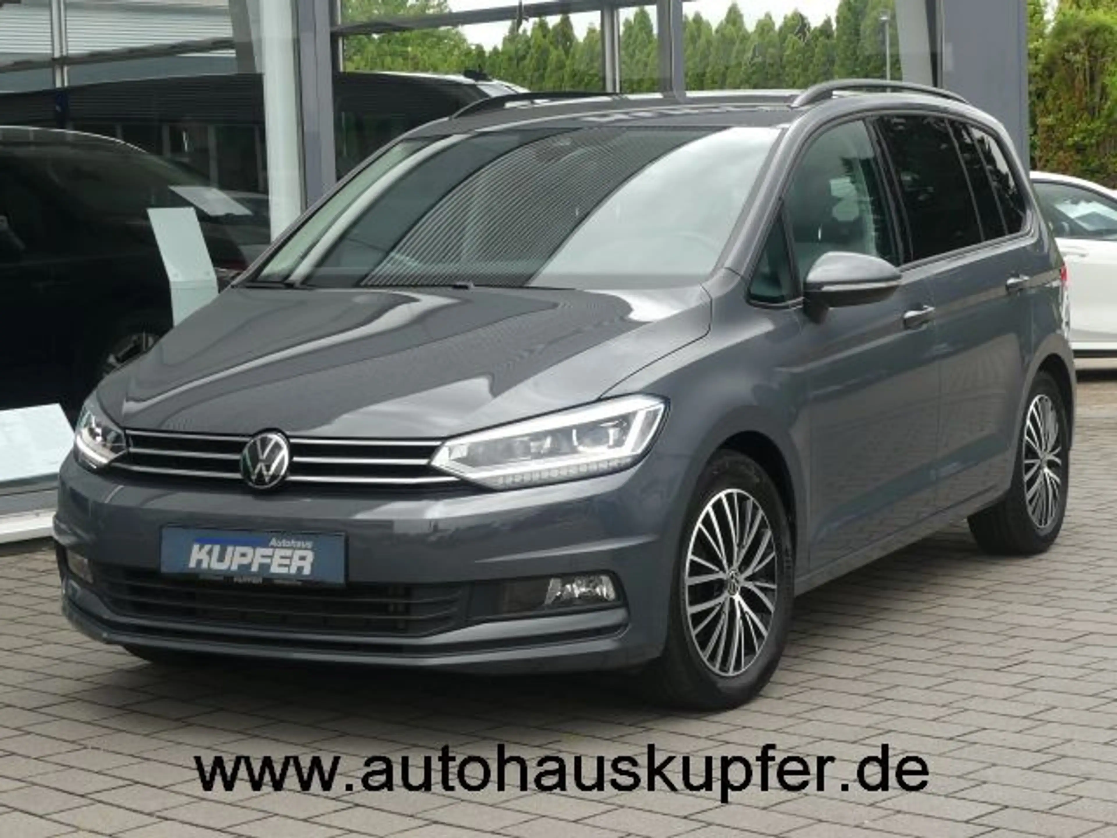 Volkswagen Touran Comfortline BMT ACC°AHK°beh.LLK°Surr.HIFI