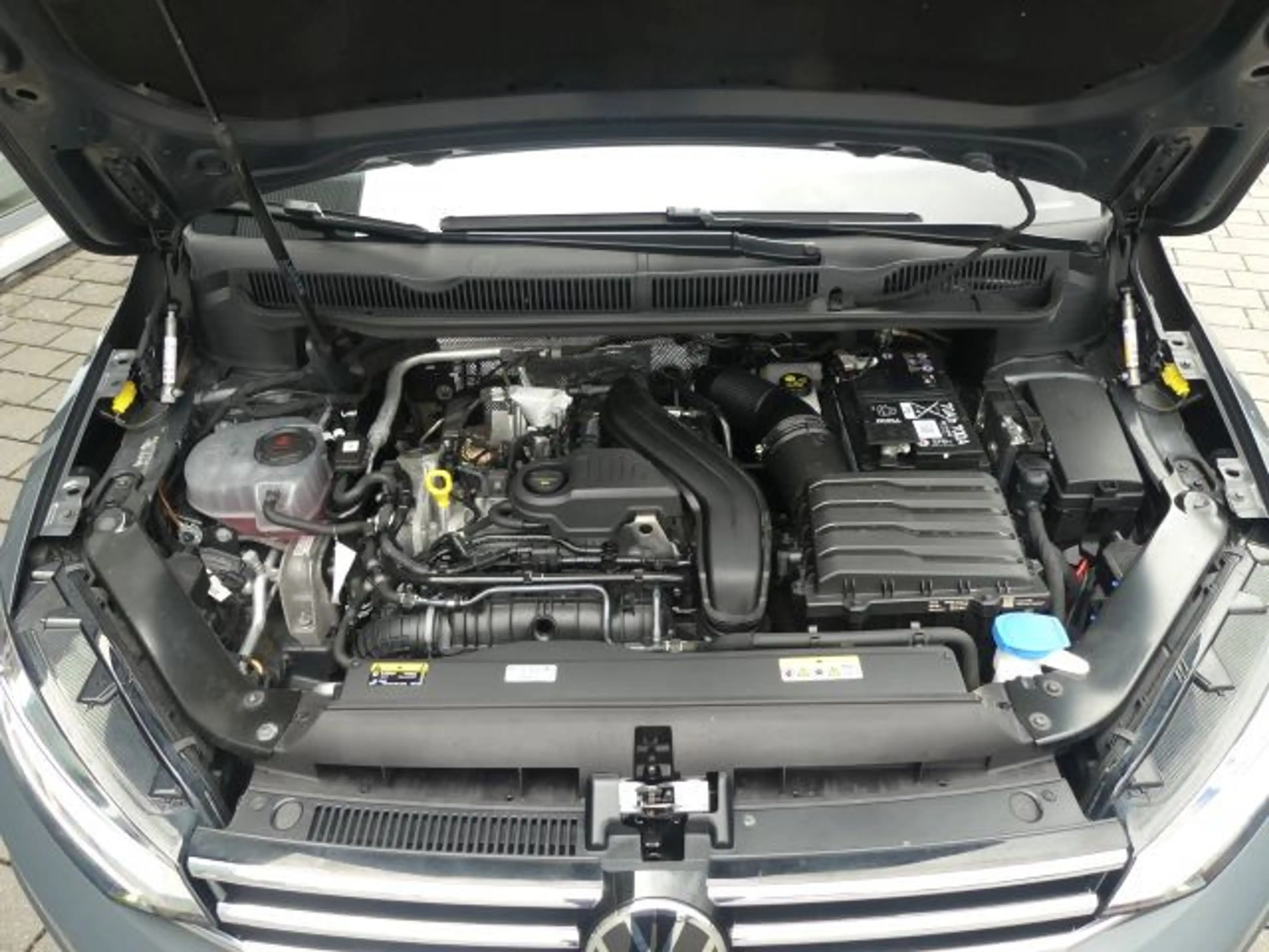 Volkswagen Touran Comfortline BMT ACC°AHK°beh.LLK°Surr.HIFI — photo 6