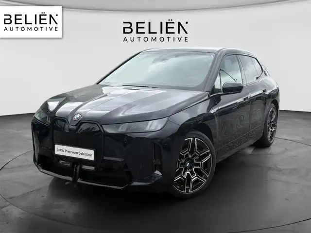 BMW iX xDrive45