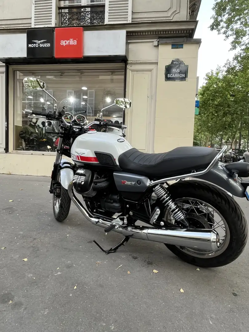 Moto Guzzi V 7 Wit - 2