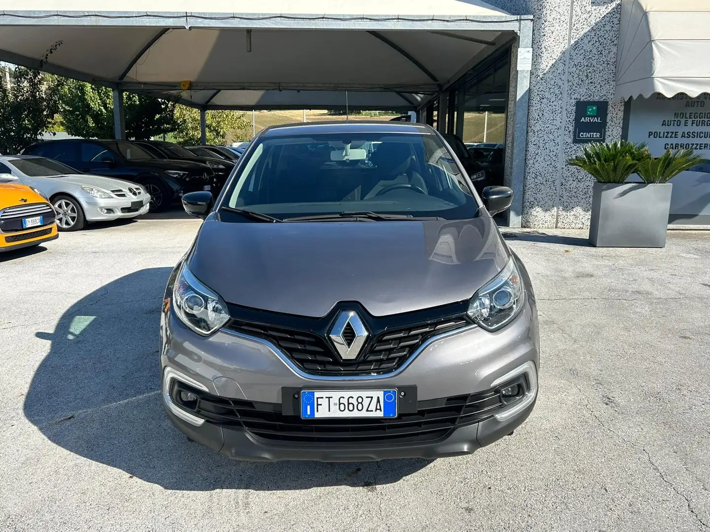 Renault Captur Captur 1.5 dci Sport Edition 90cv-NEOPATENTATI- Gris - 2