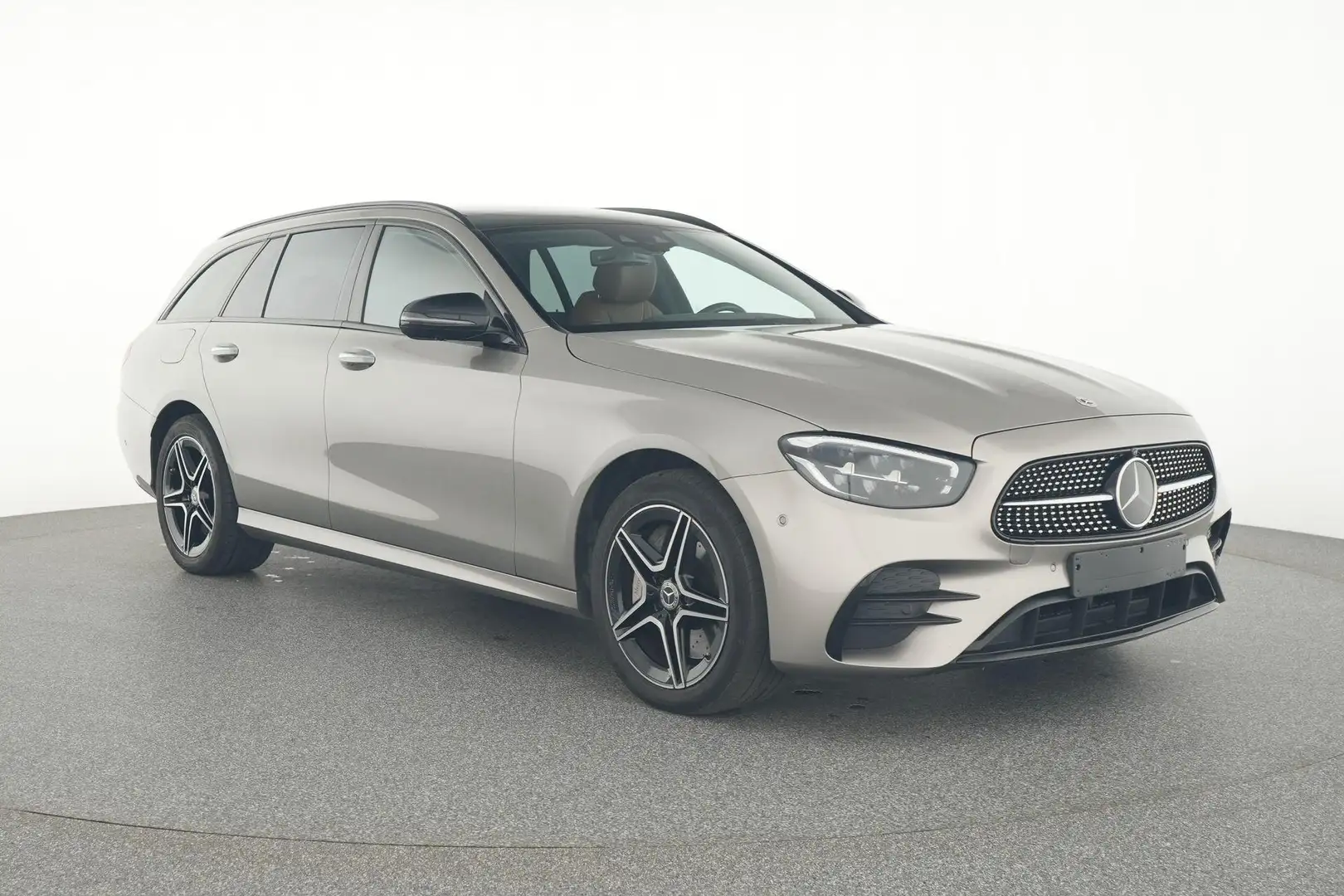 Mercedes-Benz E 300 de 4MATIC Break AMG Line + LEDER + BURMESTER + PAN Argent - 2