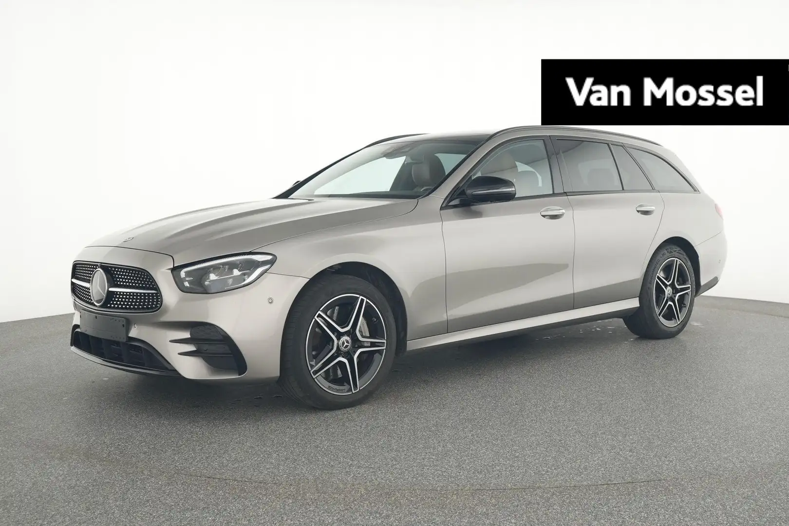 Mercedes-Benz E 300 de 4MATIC Break AMG Line + LEDER + BURMESTER + PAN Argent - 1