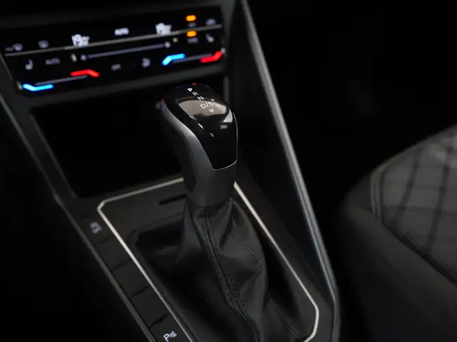 Volkswagen Polo view 10