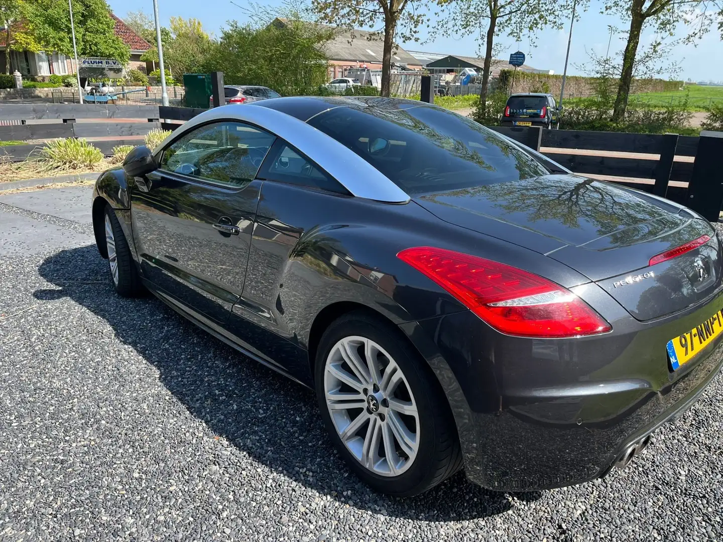 Peugeot RCZ 1.6 THP Zwart - 2