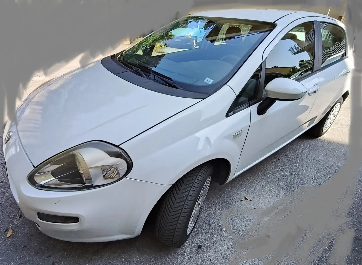 Fiat Punto 5p 1.4 natural power Easy 70cv - 1