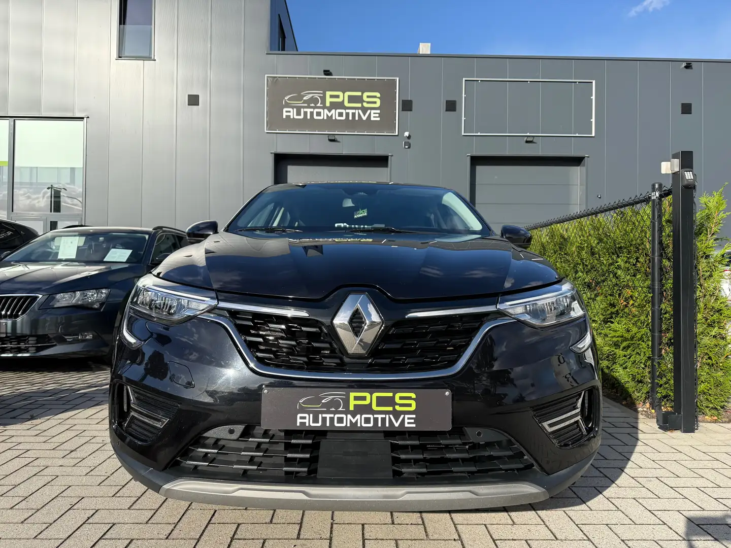 Renault Arkana E-Tech Hybrid / Automaat / 1e eigenaar / 2022 Noir - 2