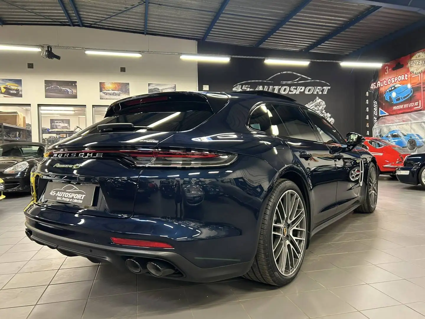 Porsche Panamera 3.0V6 560CH 4S HYBRID Blauw - 2