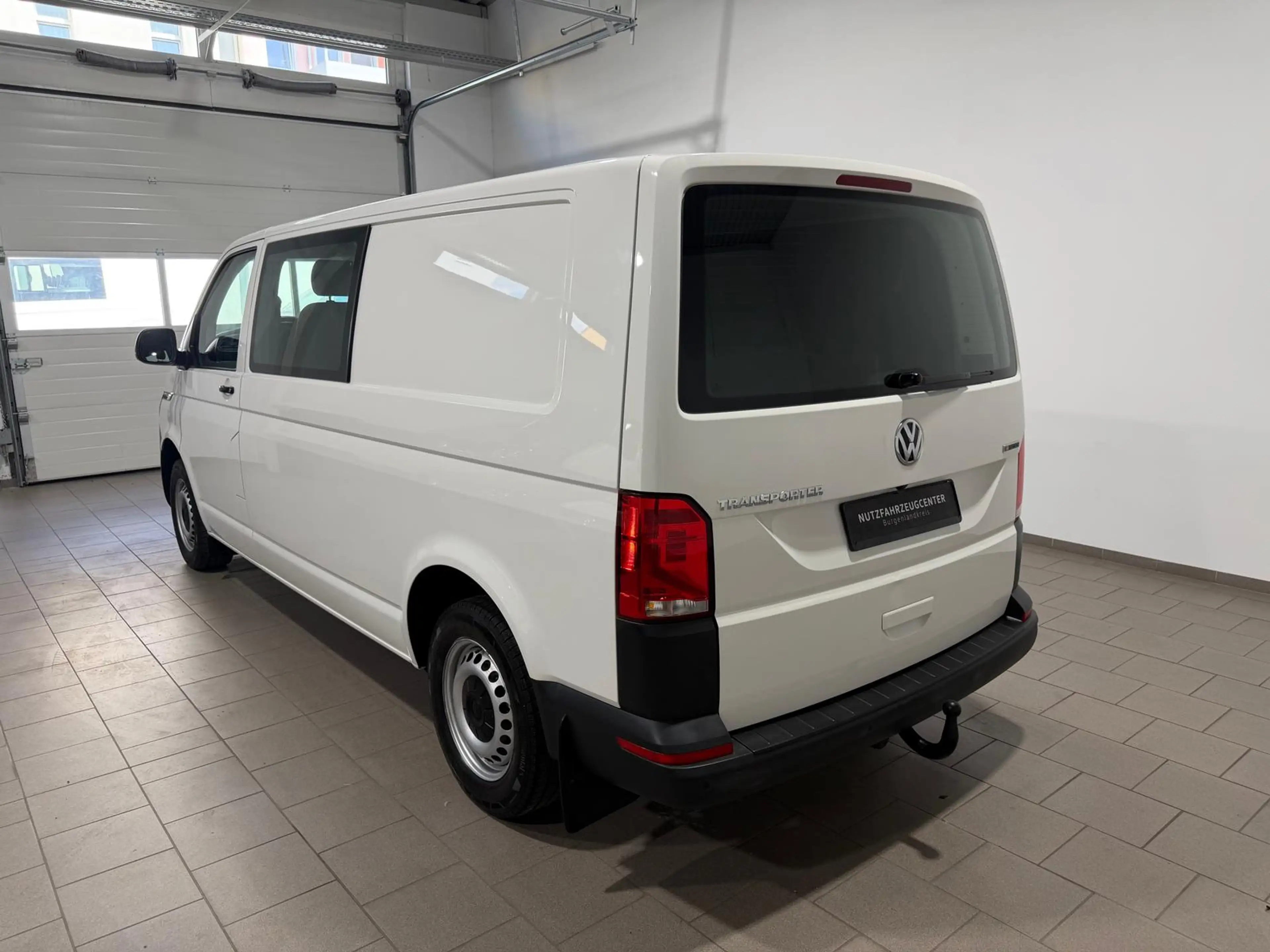 Volkswagen T6.1 Transporter -Doka(5-Si.),4Motion,lang,Standh — photo 4