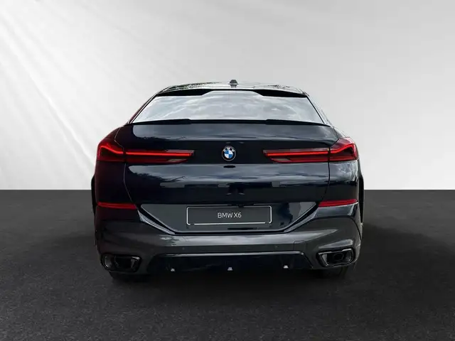 BMW X6 view 13