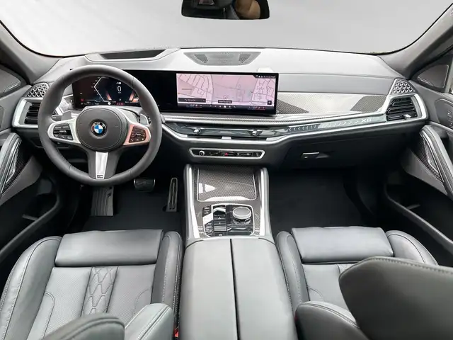 BMW X6 view 8