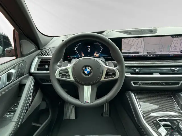 BMW X6 view 9