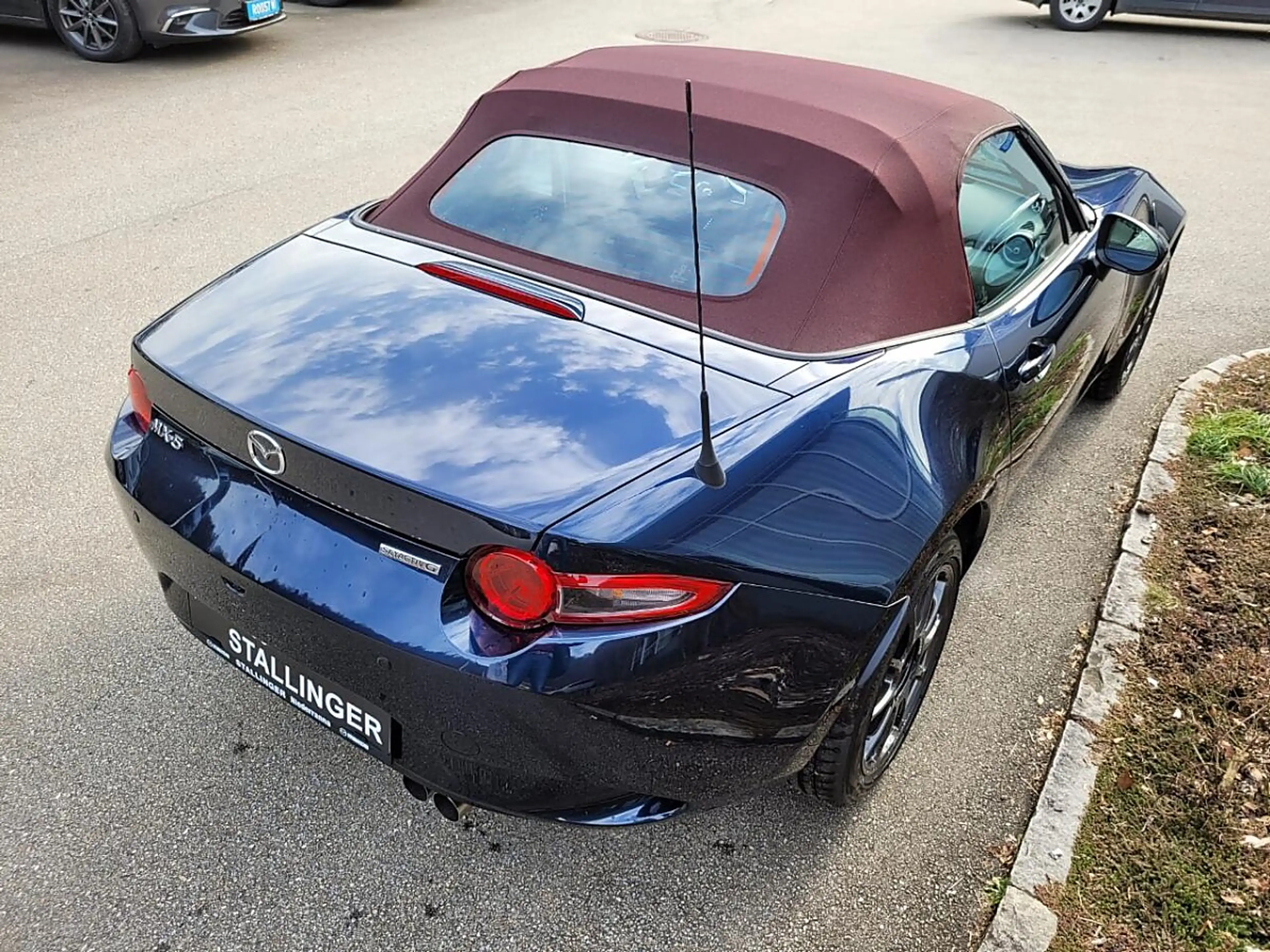 Mazda MX-5 Soft Top G132 Modern — photo 9