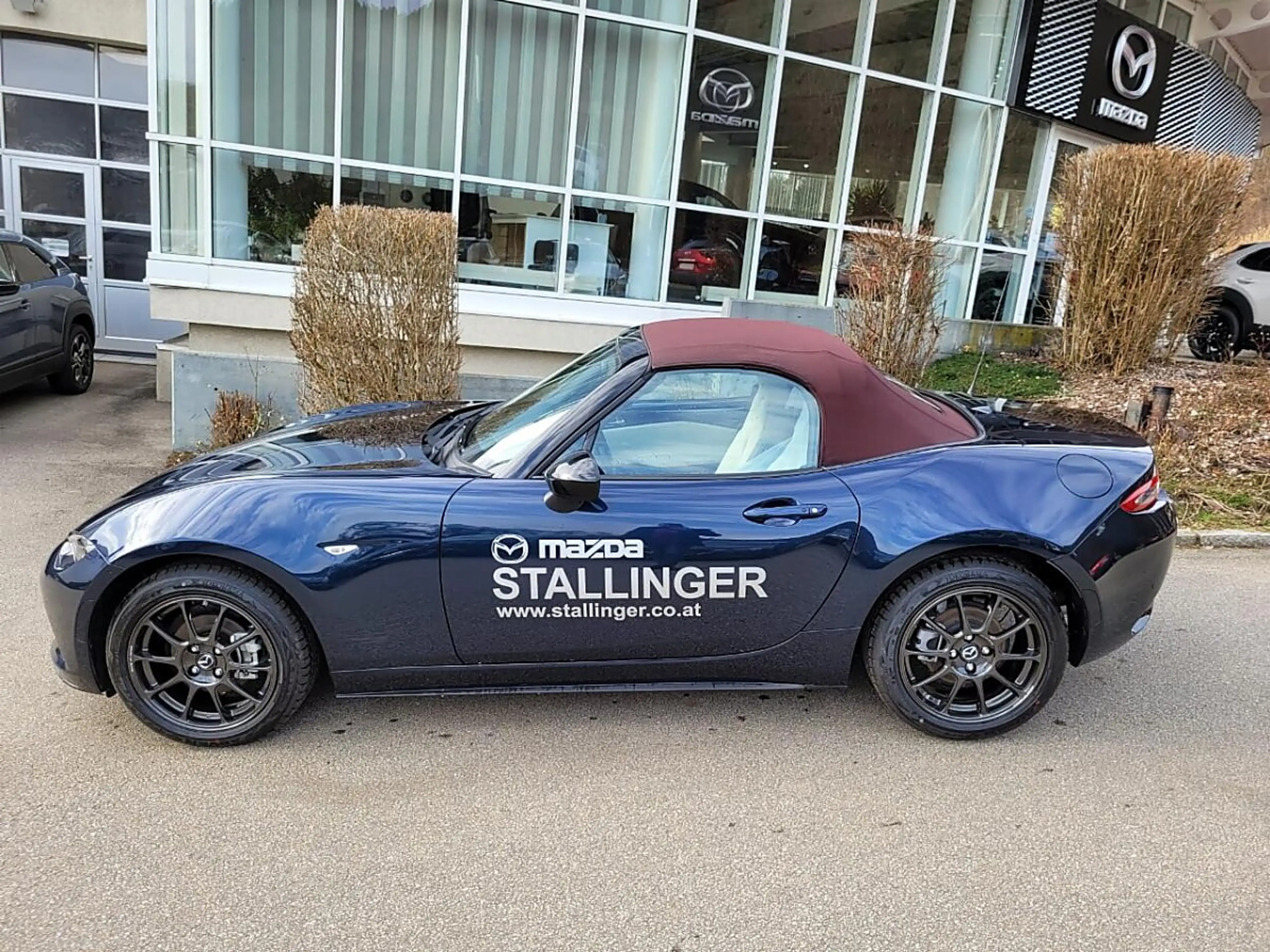Mazda MX-5 Soft Top G132 Modern — photo 2