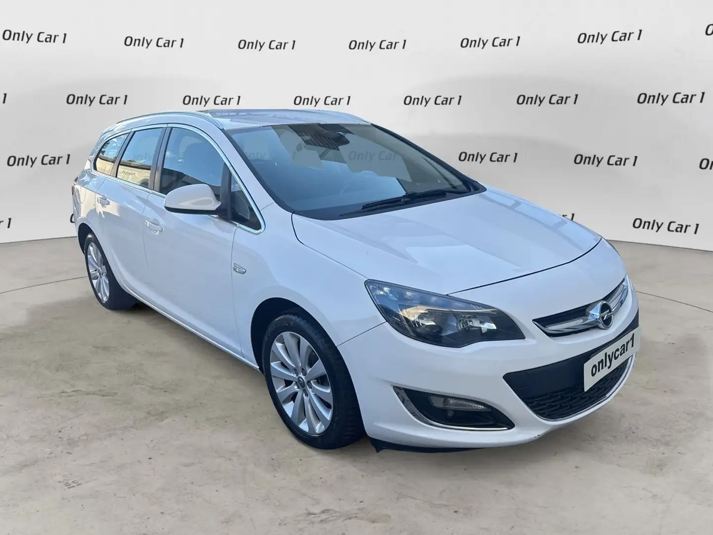 Opel Astra Astra 1.4 Turbo 140CV Sports Tourer GPL Tech Cosmo Blanc - 1