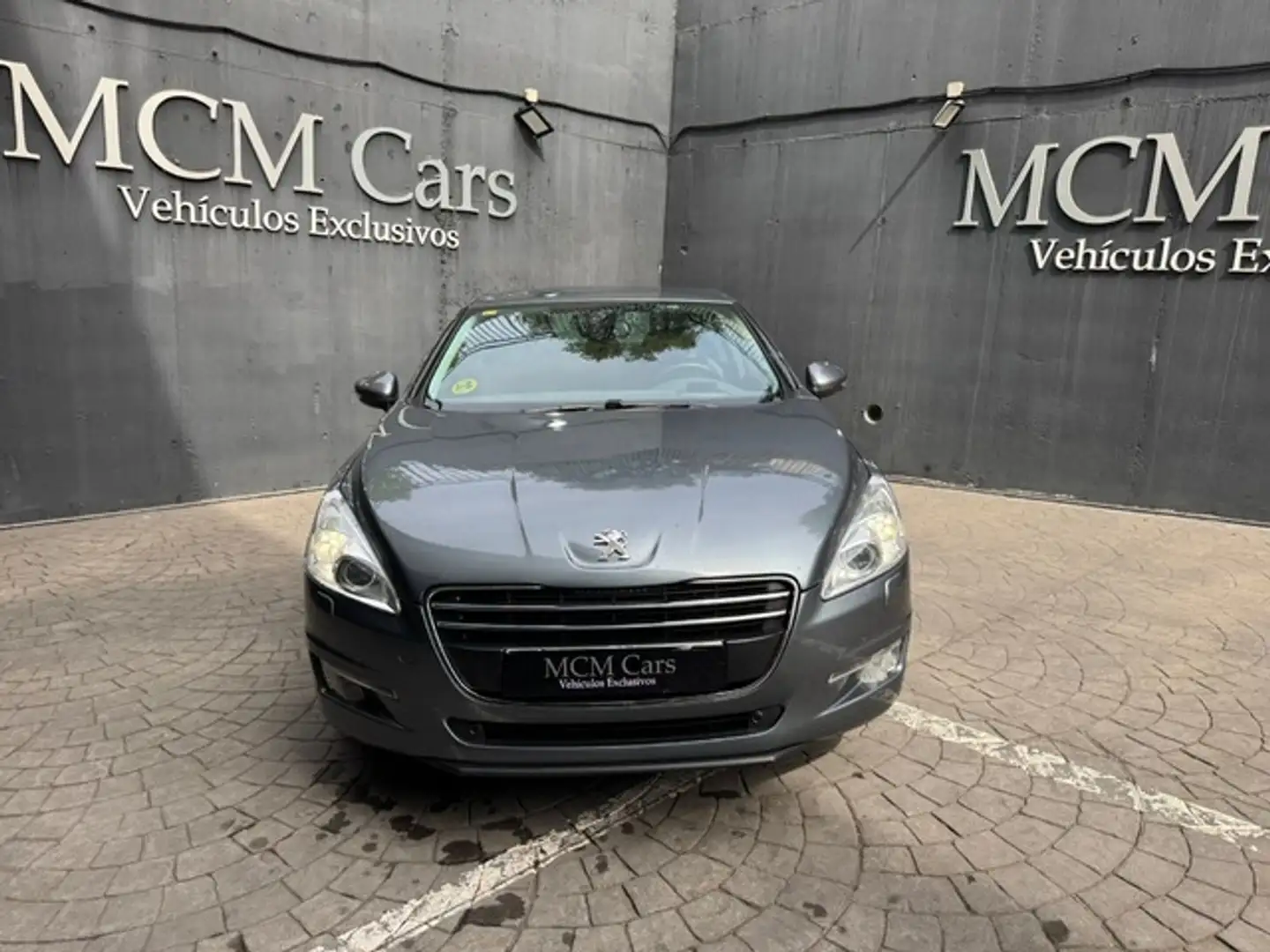 Peugeot 508 2.0HDI Allure 160 Gris - 2
