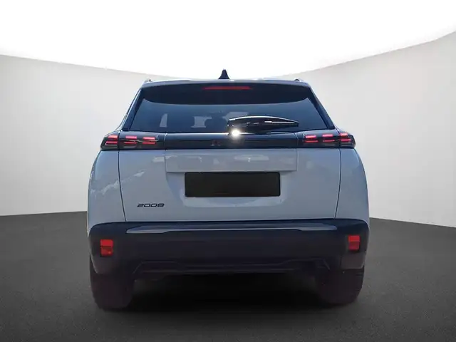 Peugeot 2008 view 3