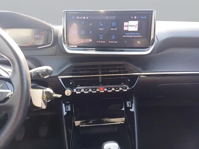 Peugeot 2008 view 12