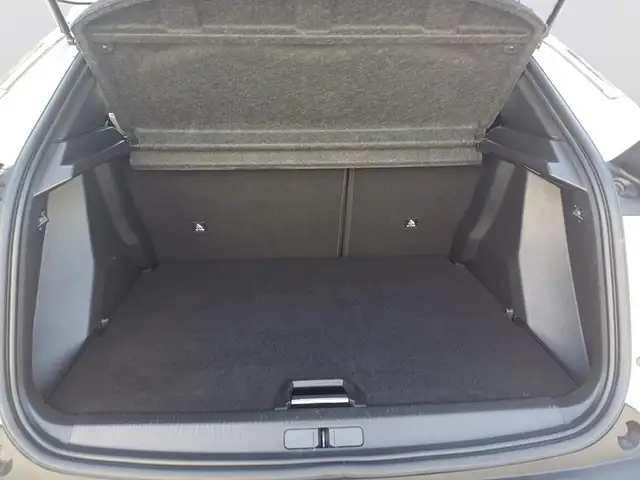 Peugeot 2008 view 7