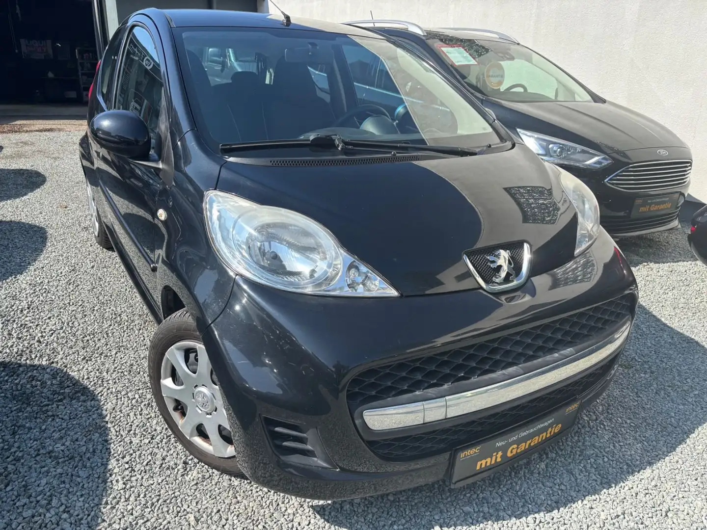 Peugeot 107 *Klima*Elektr. Fenster*Service Neu* Hu Neu* Schwarz - 2