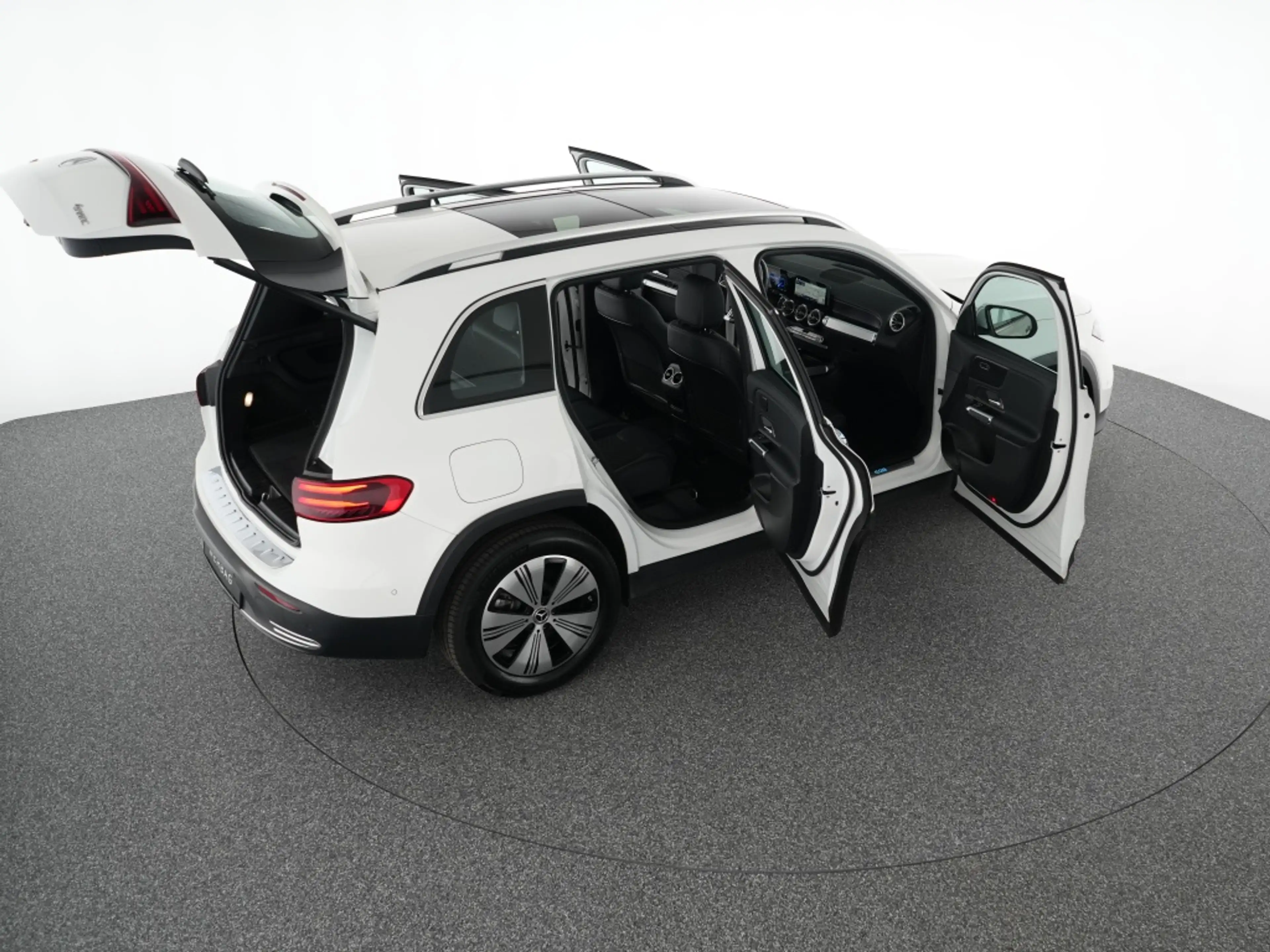 Mercedes-Benz EQB 300 4M Progressive Advanced+ Pano 360° AHK — photo 13