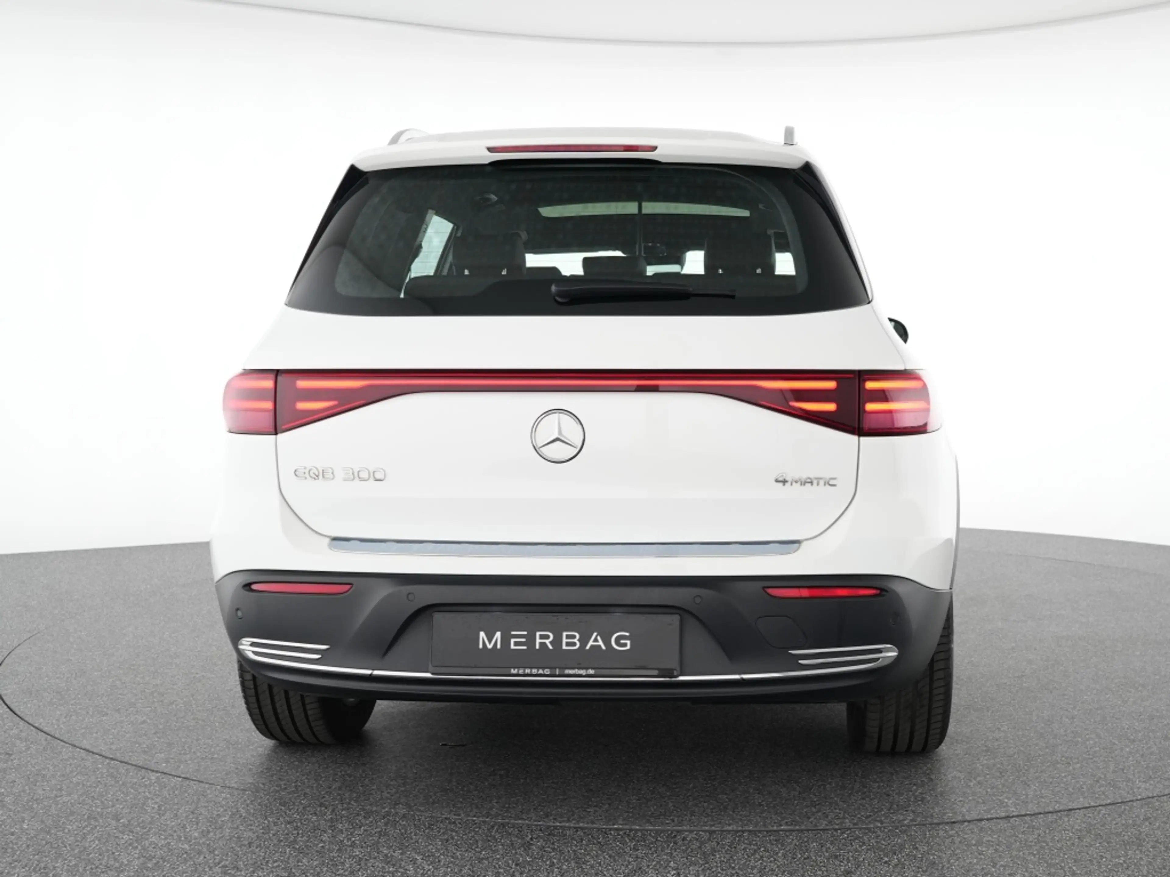 Mercedes-Benz EQB 300 4M Progressive Advanced+ Pano 360° AHK — photo 4