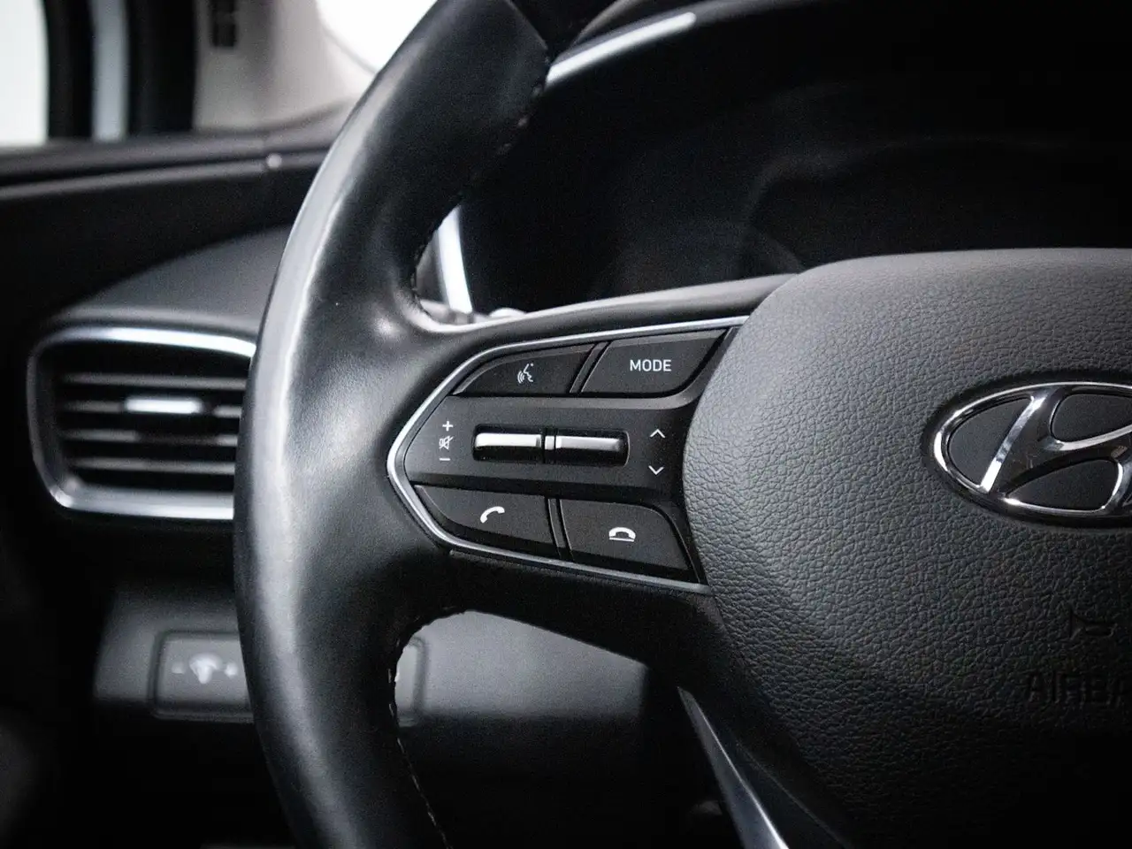 Hyundai SANTA FE снимка Hyundai SANTA FE