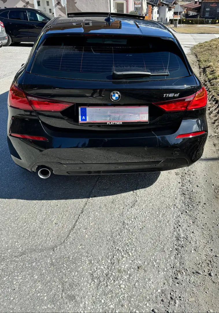 BMW 116 116d Aut. Schwarz - 2