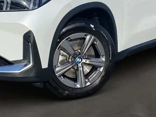BMW X1 view 6
