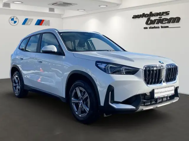 BMW X1 view 2